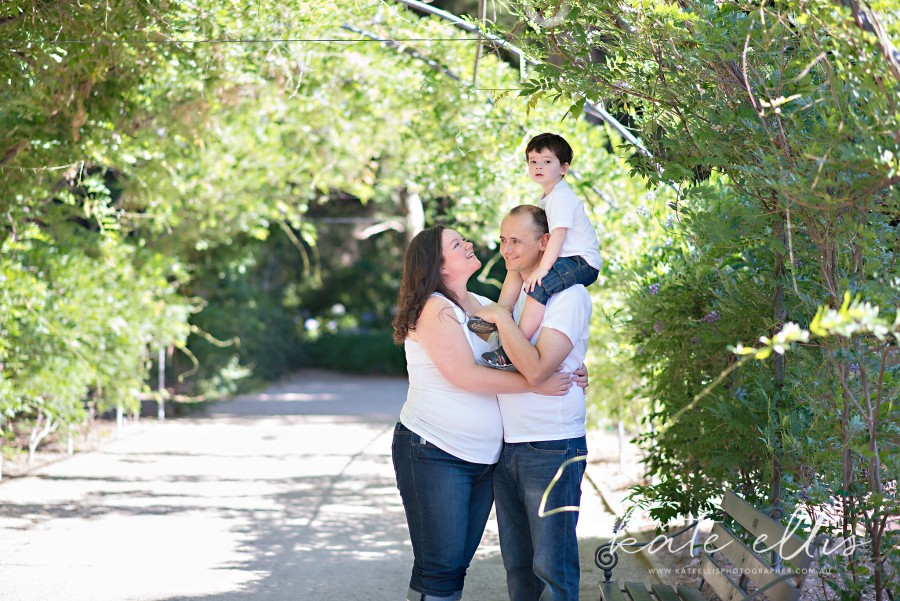 Family Photographer Adelaide Botanic Gardens